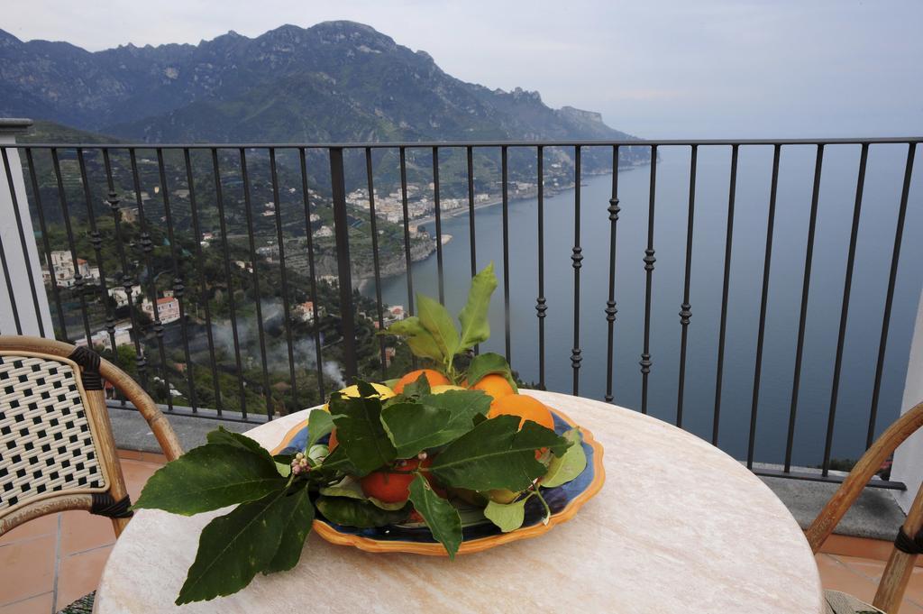 Giuliana'S View Hotel ราเวลโล ภายนอก รูปภาพ